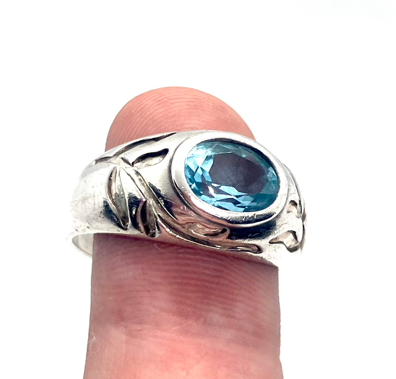 Vintage Natural Sky Blue Topaz Sterling silver ring!!